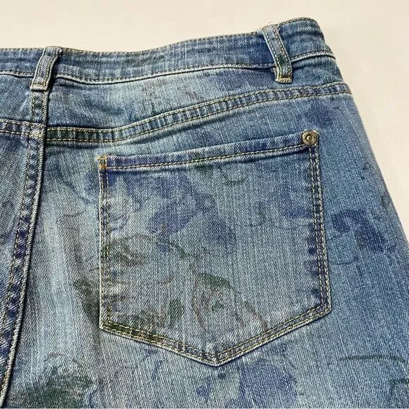 J. Jill Denim Straight Fit Slim Boyfriend Ink Stamped Floral Print Jeans Size 8 - Picture 8 of 13